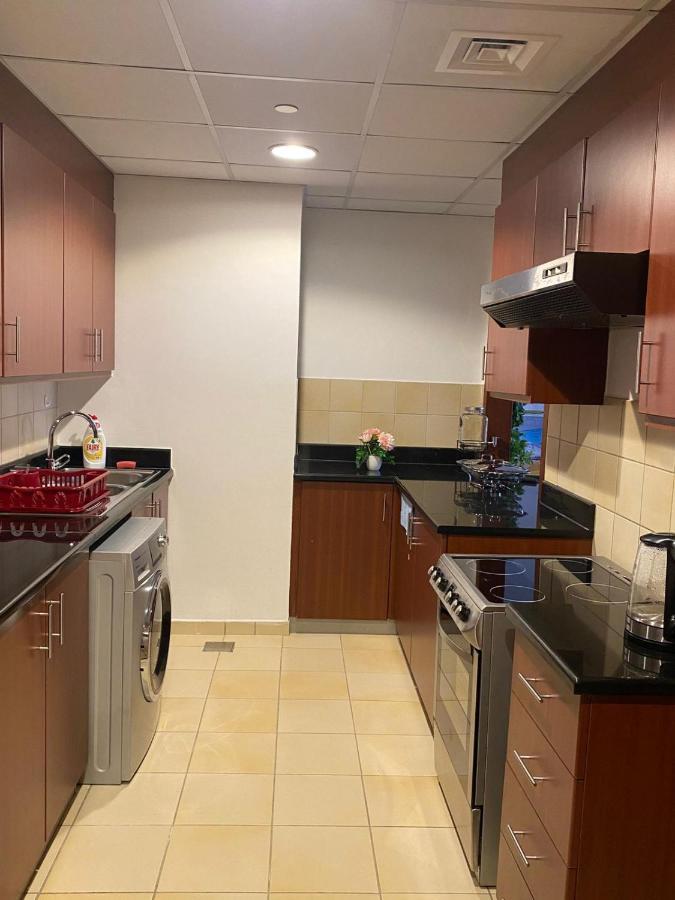 Lunar Hostel 96 Дубай Екстер'єр фото